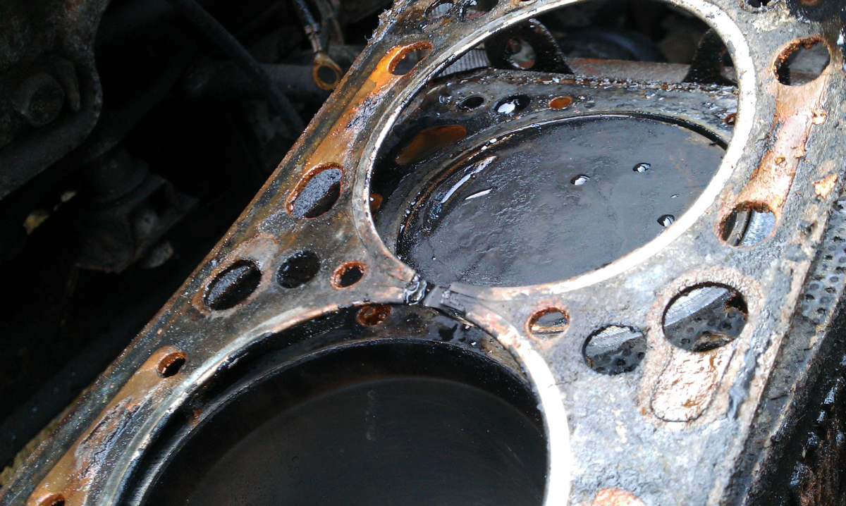 Lancia-Blown-Head-Gasket